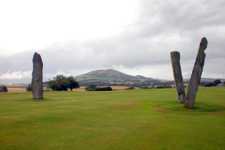 Lundin Links Stones looking towards Largo Law