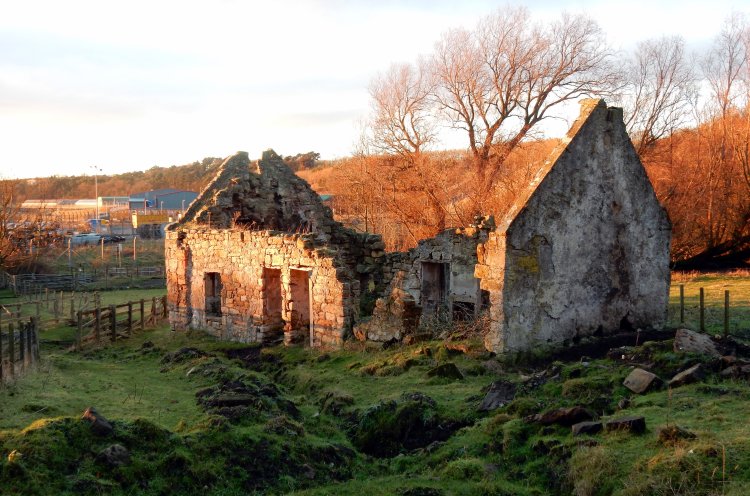 Ruined Cottage Crombie